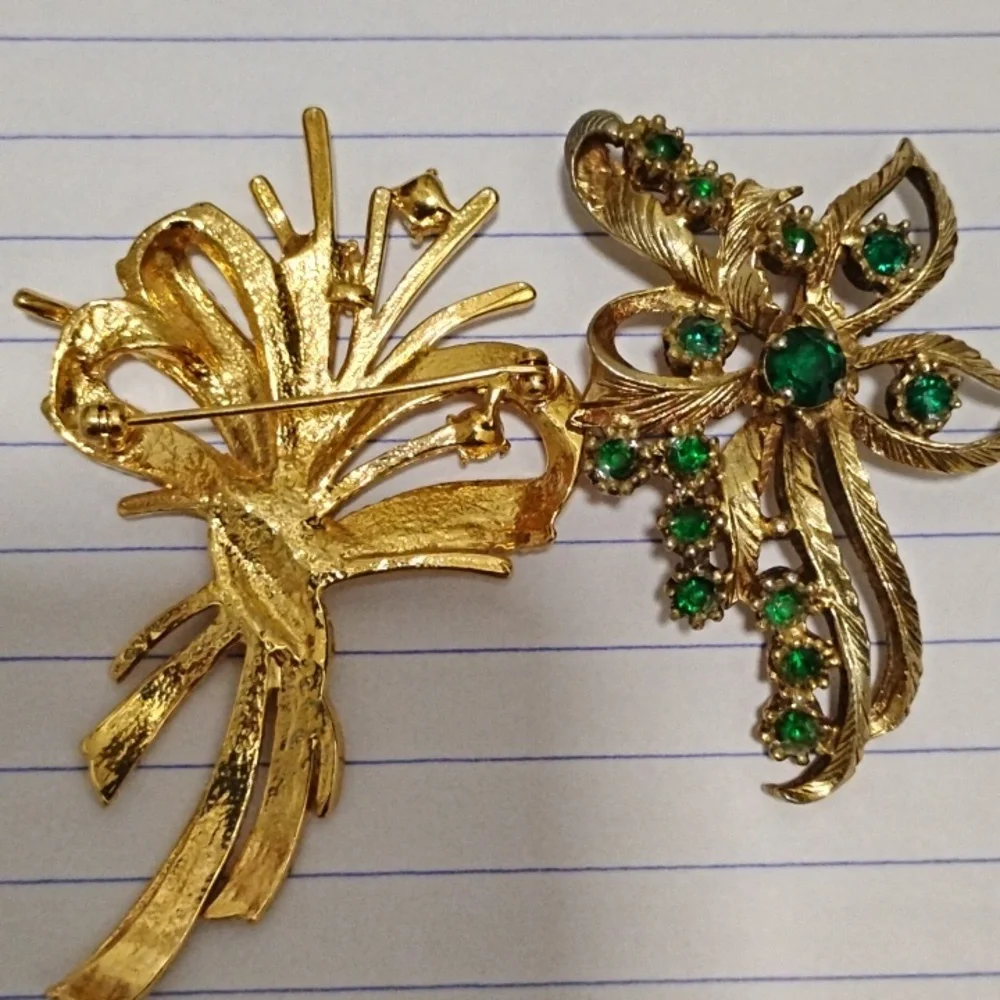 Two Brooches - Picture 2 of 4